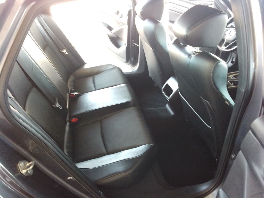 2018 Honda Accord Image 18