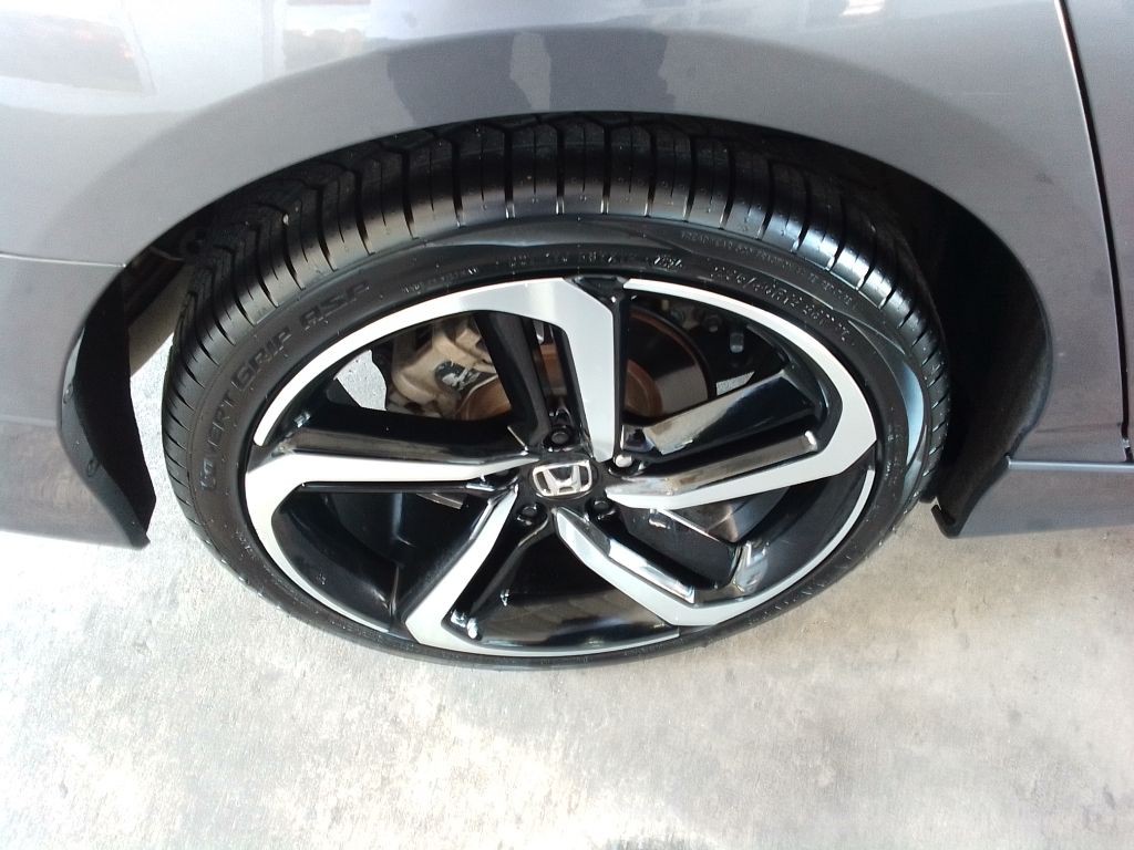 2018 Honda Accord Image 28