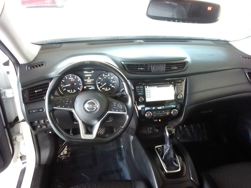 2017 Nissan Rogue Image 7