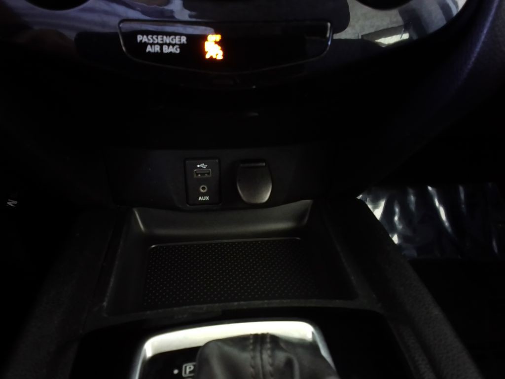 2017 Nissan Rogue Image 11