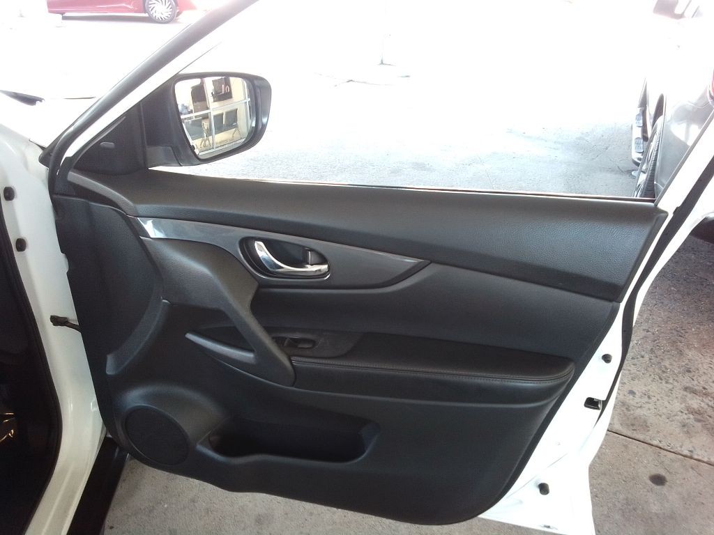 2017 Nissan Rogue Image 22