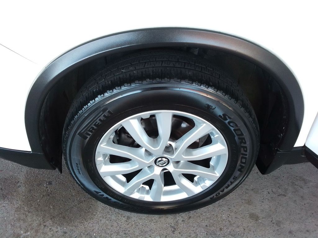 2017 Nissan Rogue Image 26