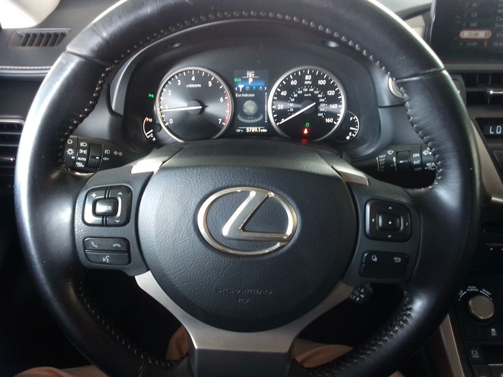 2016 Lexus NX Image 8