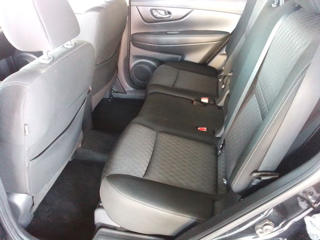 2017 Nissan Rogue Image 14