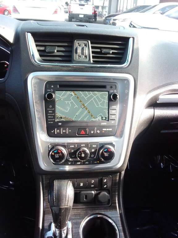 2017 GMC Acadia Image 9