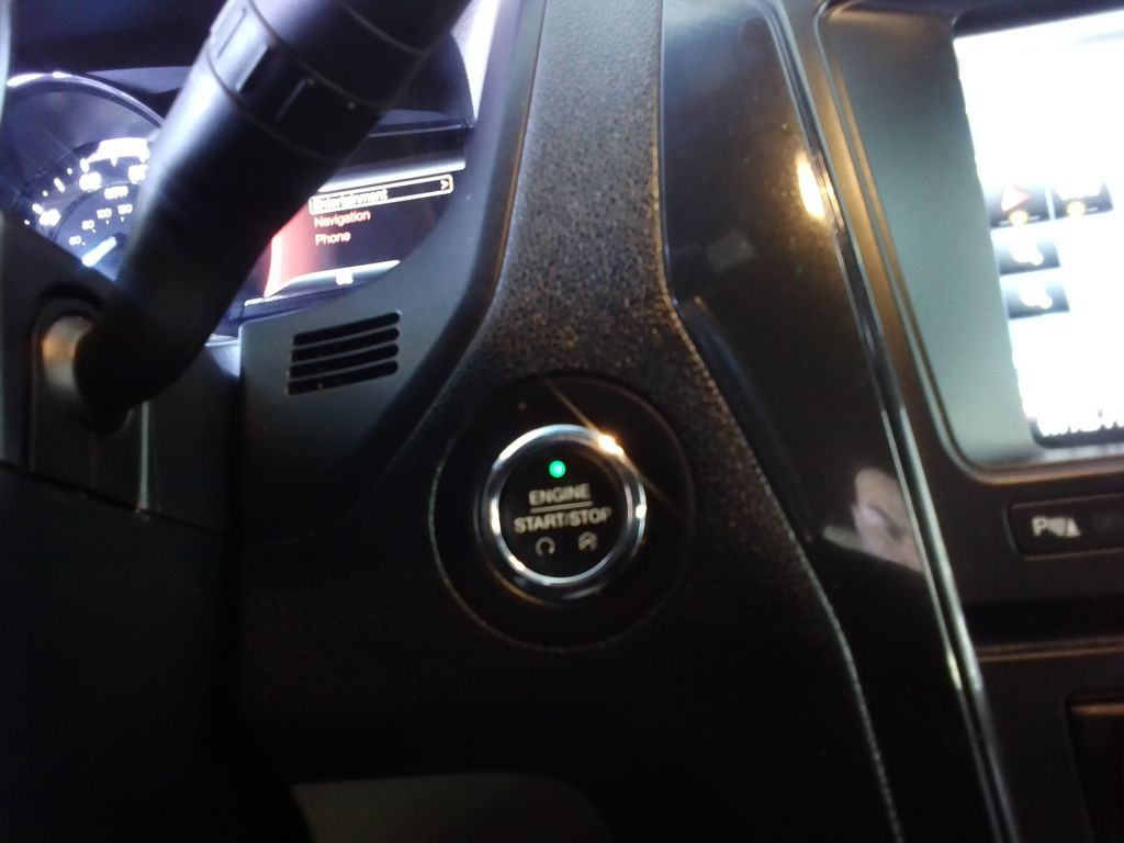 2016 Ford Explorer Image 14