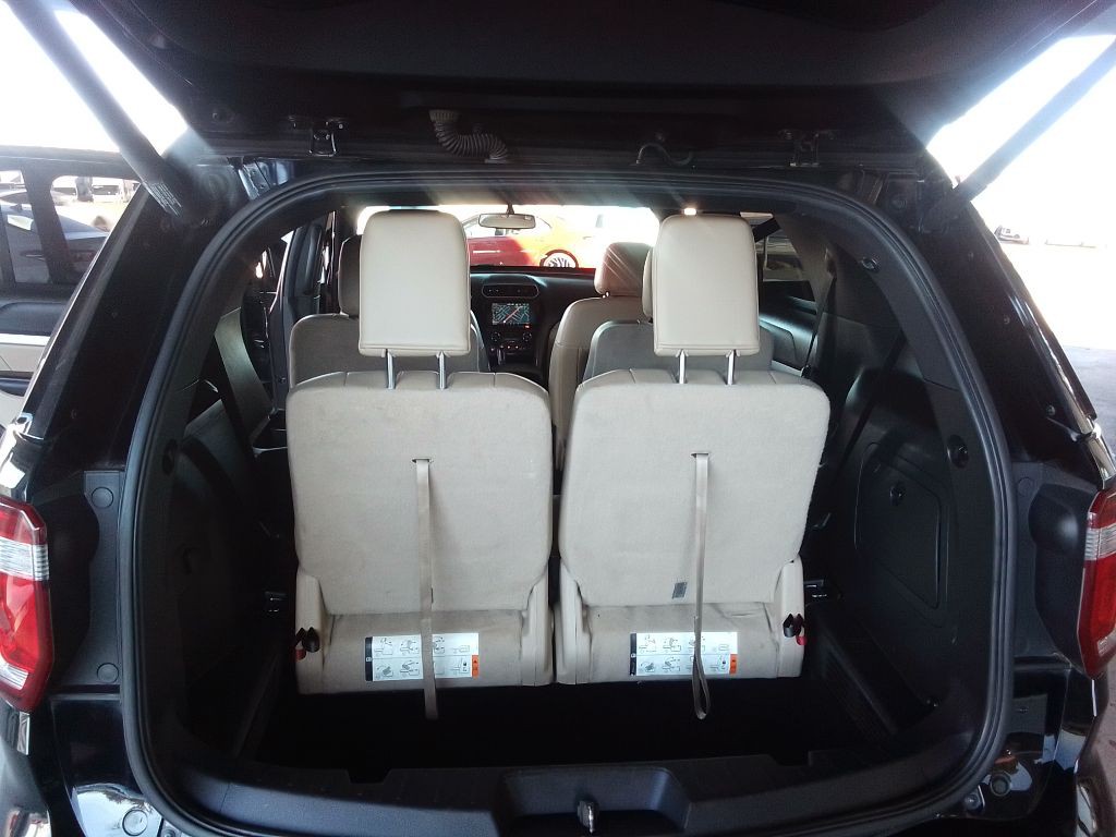 2016 Ford Explorer Image 21