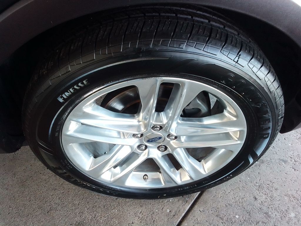 2016 Ford Explorer Image 28