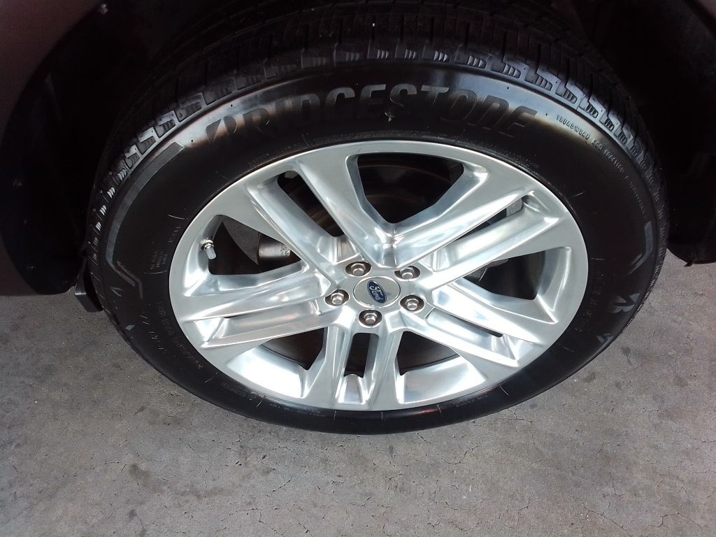 2016 Ford Explorer Image 29