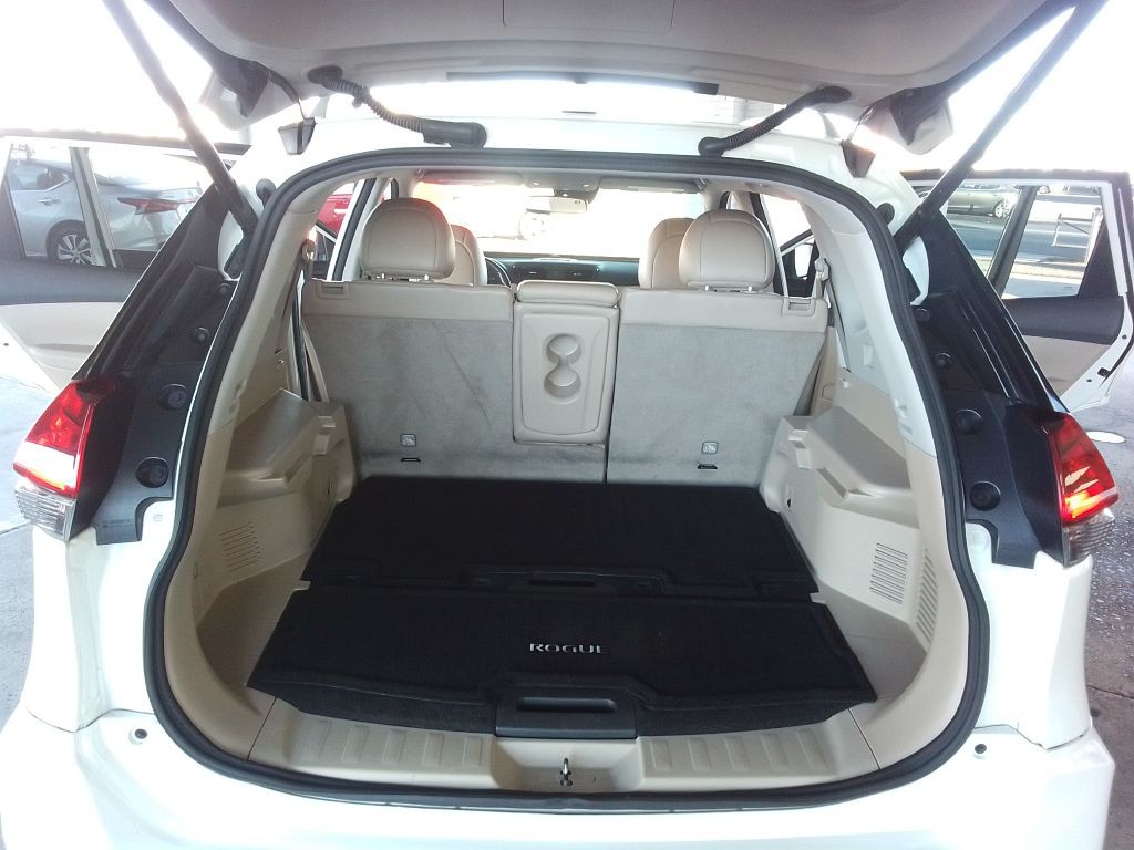 2017 Nissan Rogue Image 22
