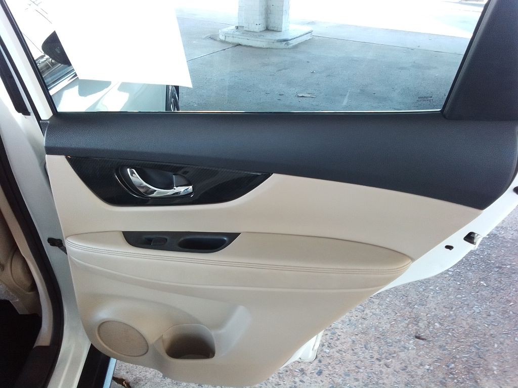 2017 Nissan Rogue Image 26