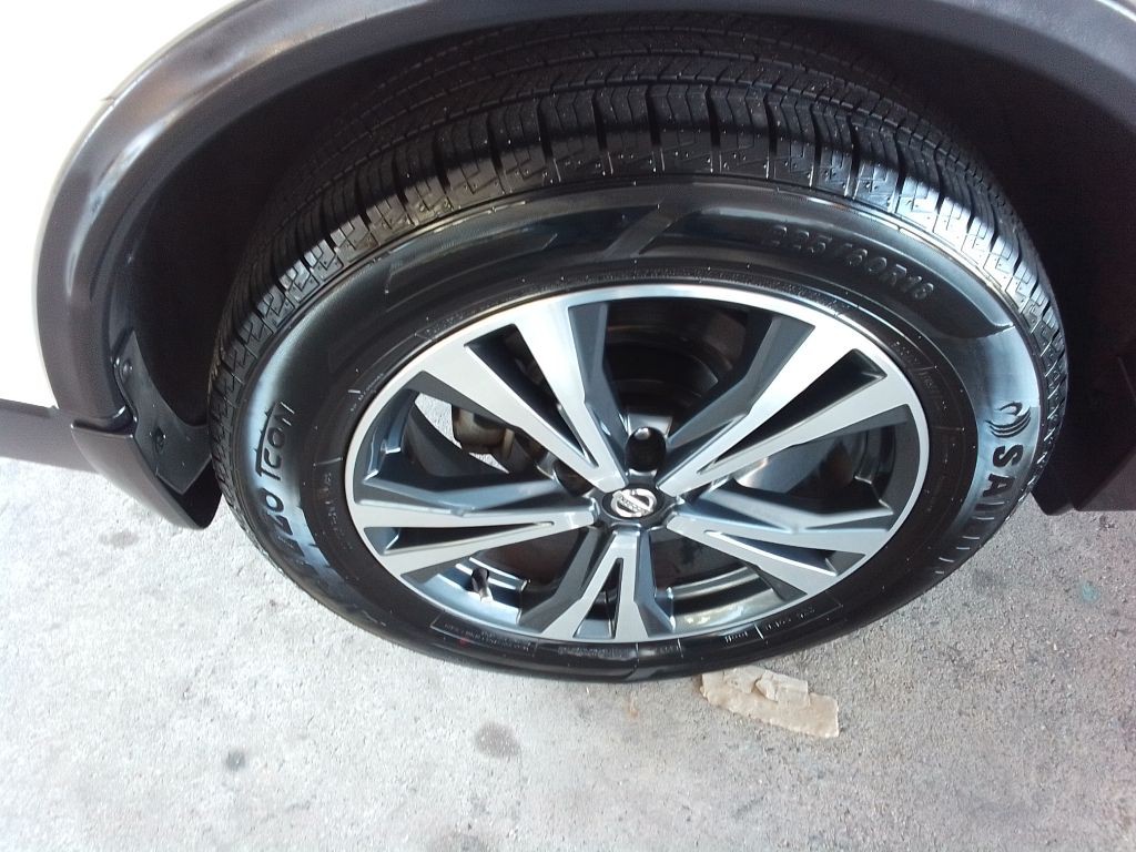 2017 Nissan Rogue Image 31