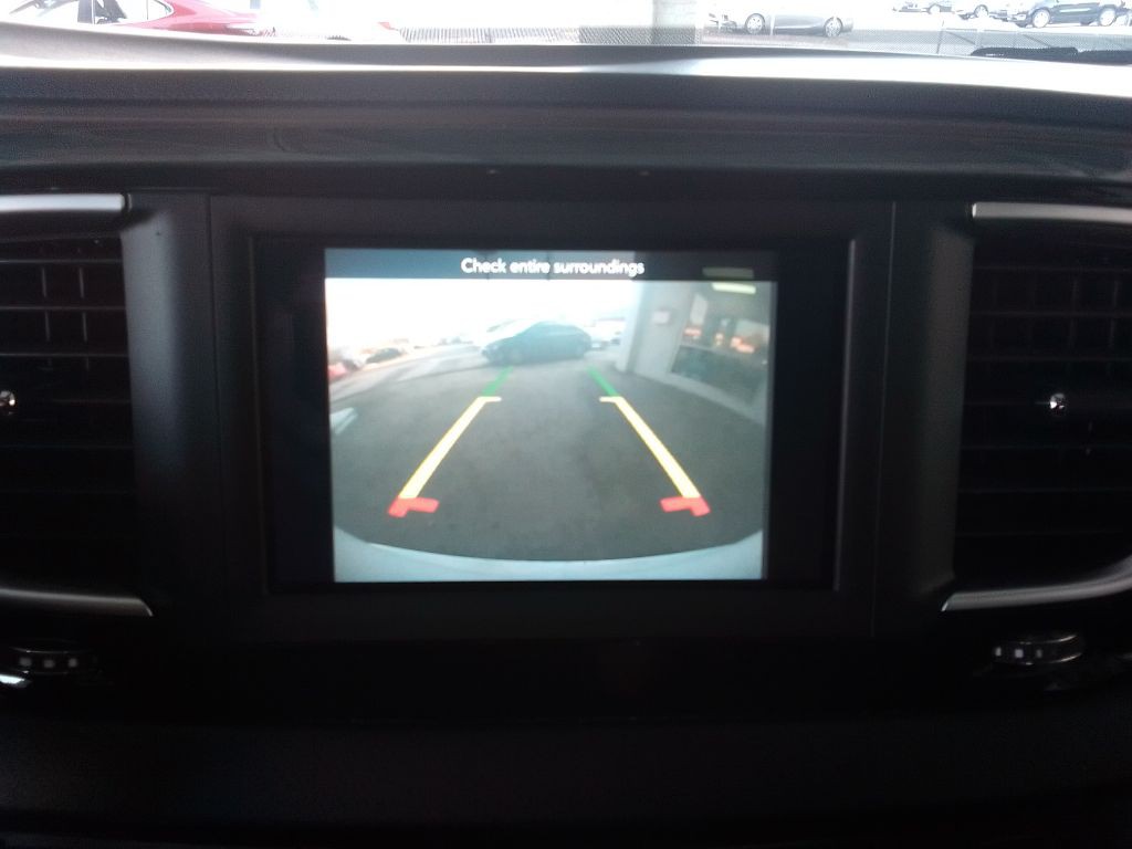 2018 Chrysler Pacifica Image 14