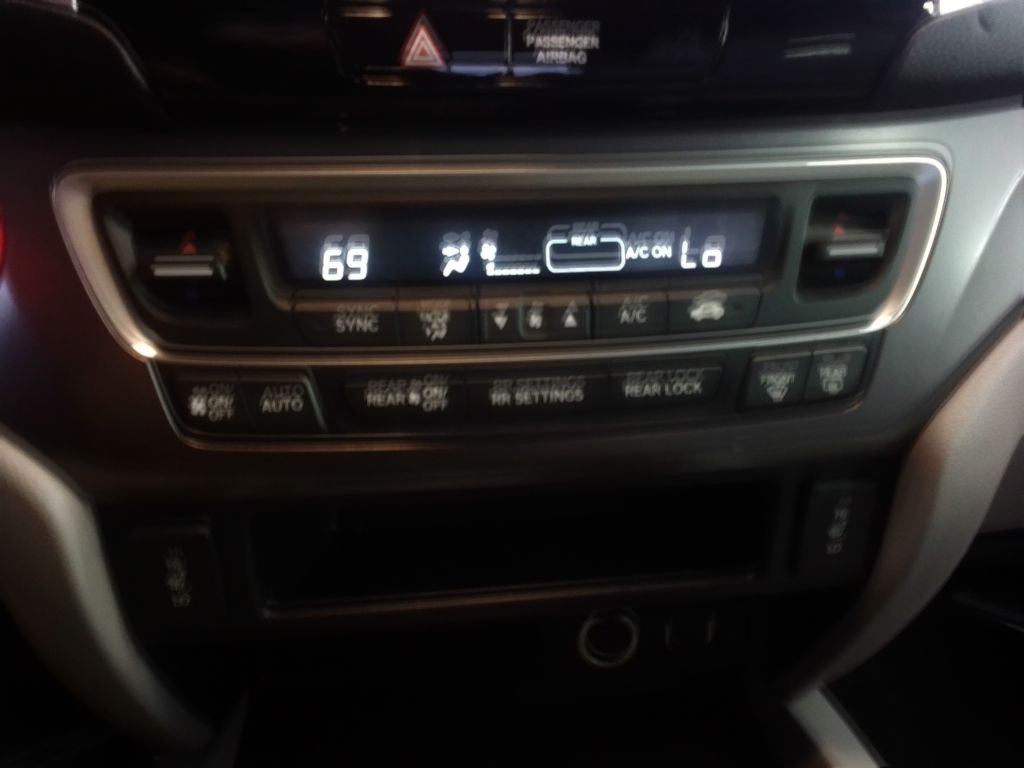 2016 Honda Pilot Image 9