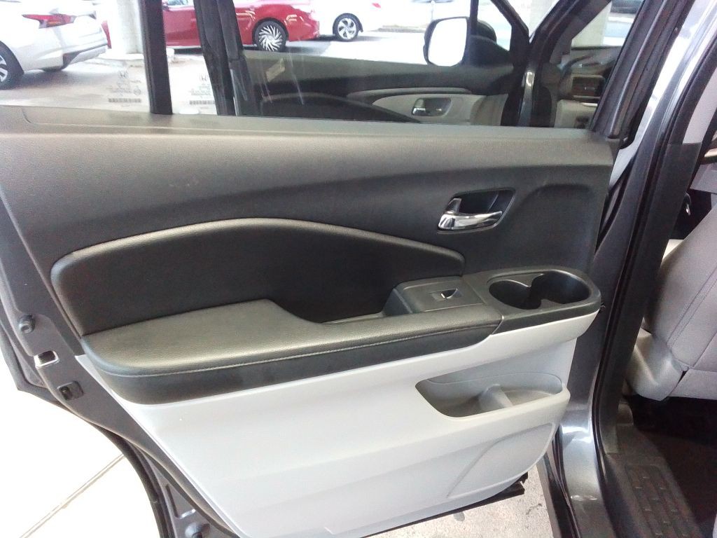 2016 Honda Pilot Image 23