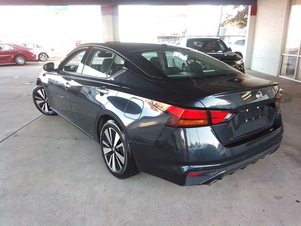 2020 Nissan Altima Image 4