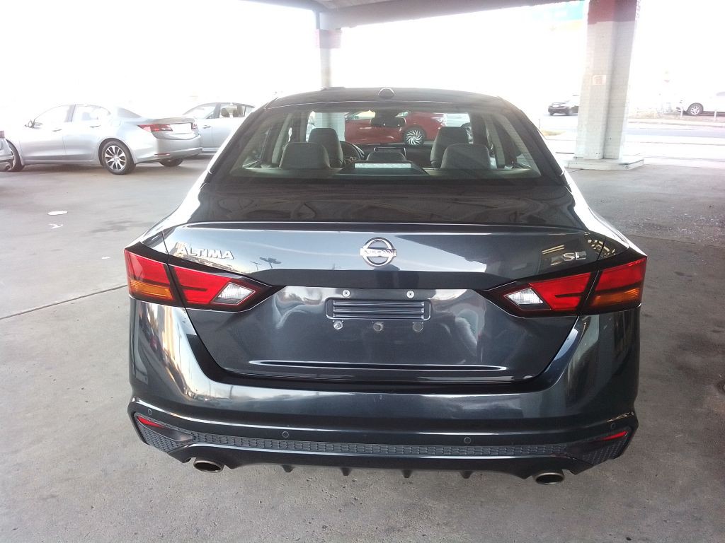 2020 Nissan Altima Image 6