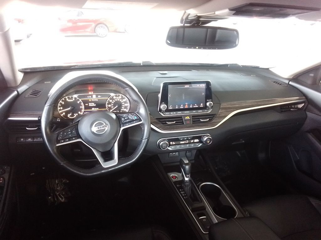 2020 Nissan Altima Image 7