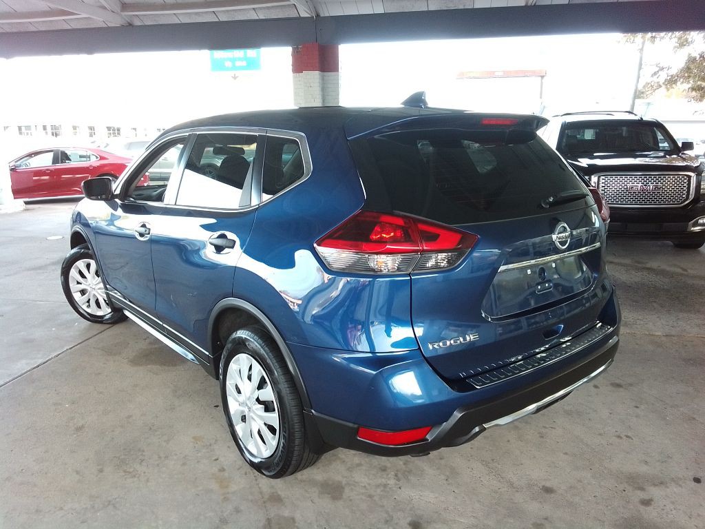 2018 Nissan Rogue Image 4