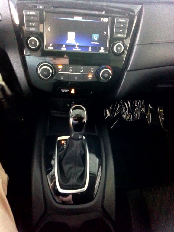 2018 Nissan Rogue Image 10