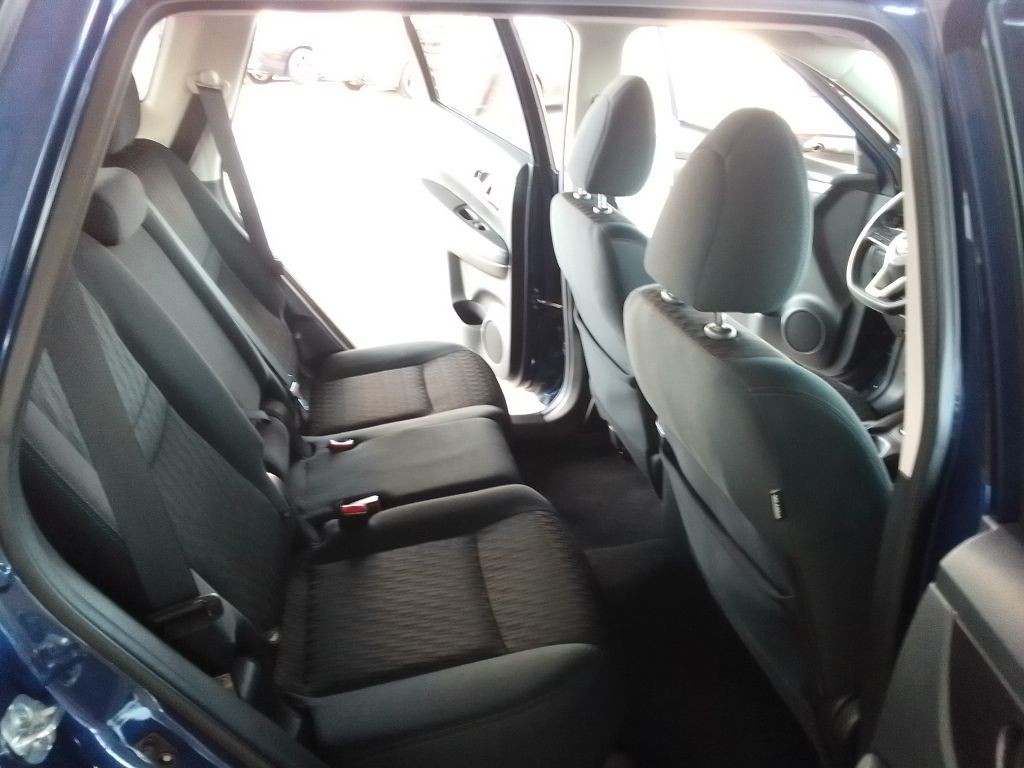 2018 Nissan Rogue Image 15