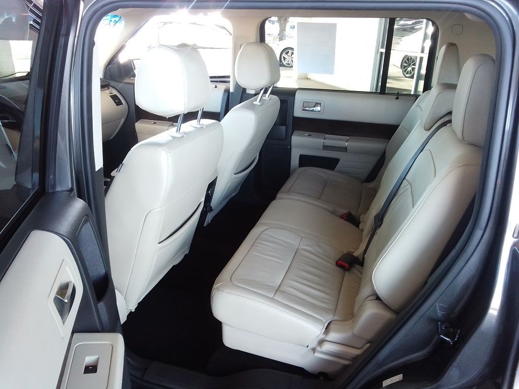 2017 Ford Flex Image 13
