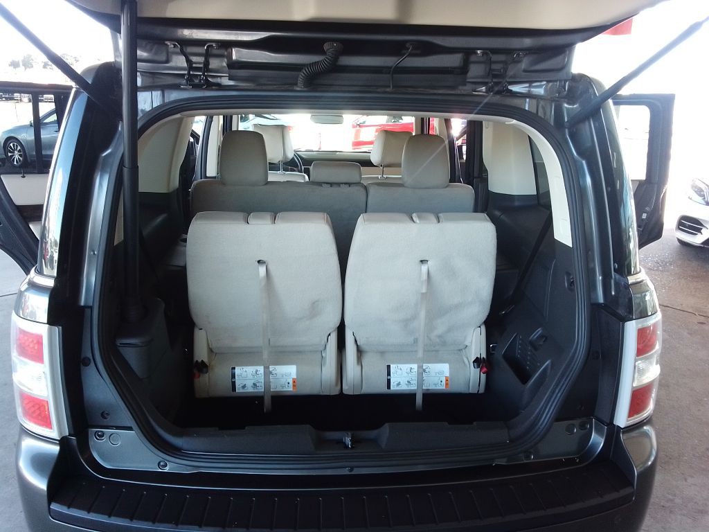 2017 Ford Flex Image 16
