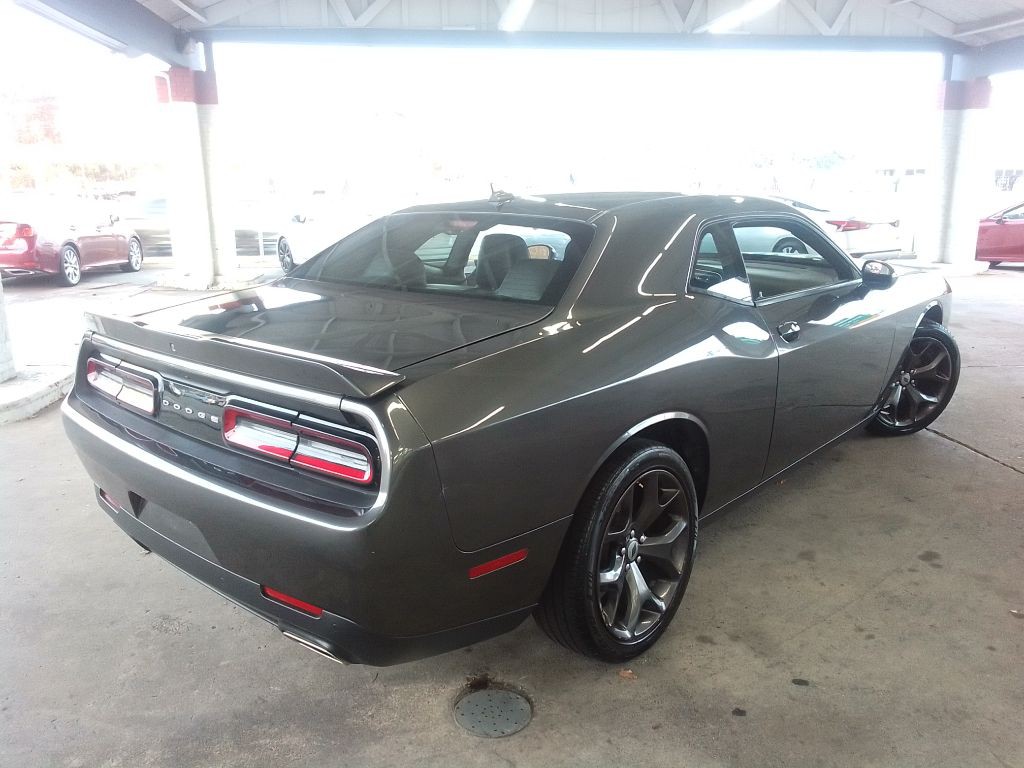 2018 Dodge Challenger Image 5