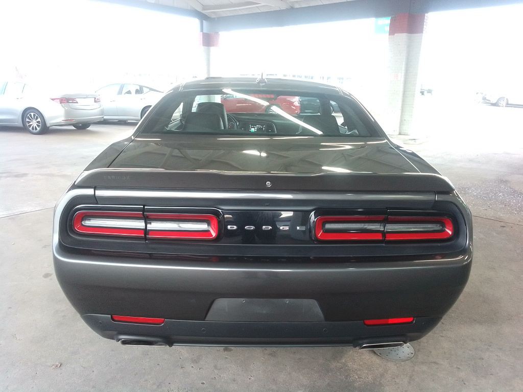 2018 Dodge Challenger Image 6