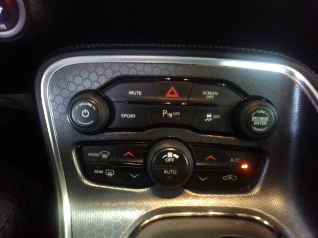 2018 Dodge Challenger Image 11