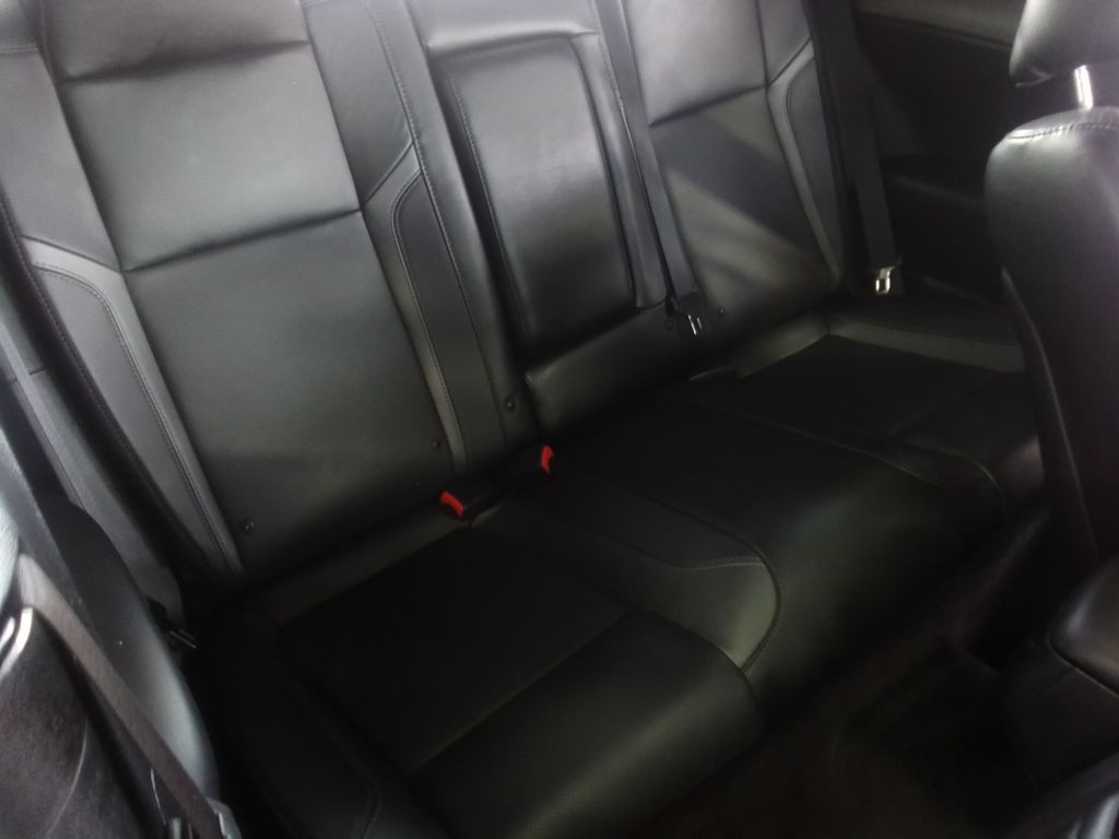 2018 Dodge Challenger Image 18