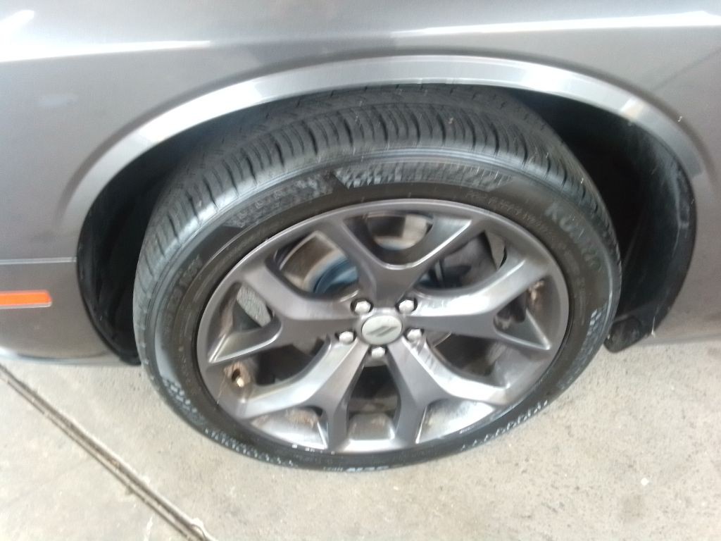 2018 Dodge Challenger Image 23