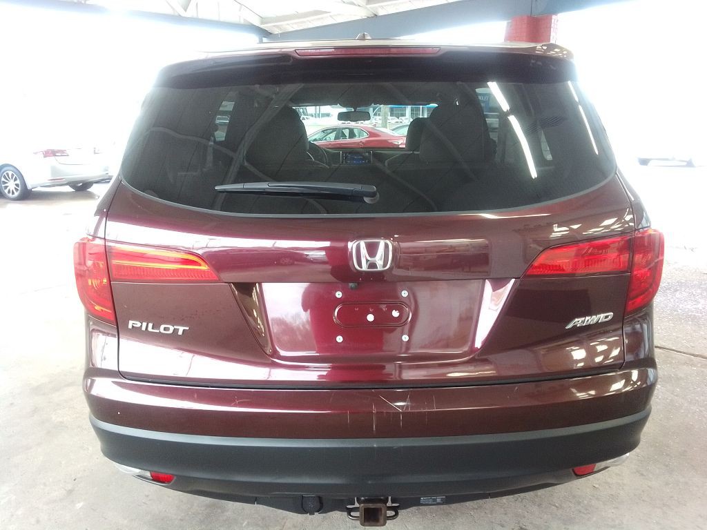 2017 Honda Pilot Image 6