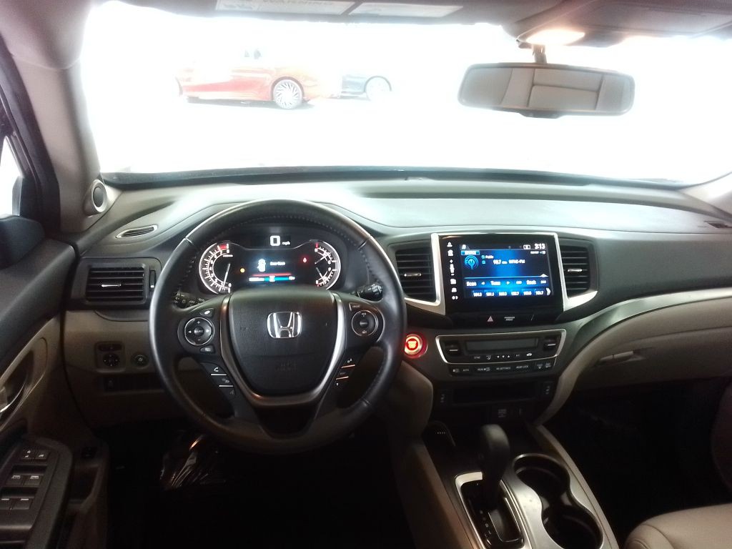 2017 Honda Pilot Image 7