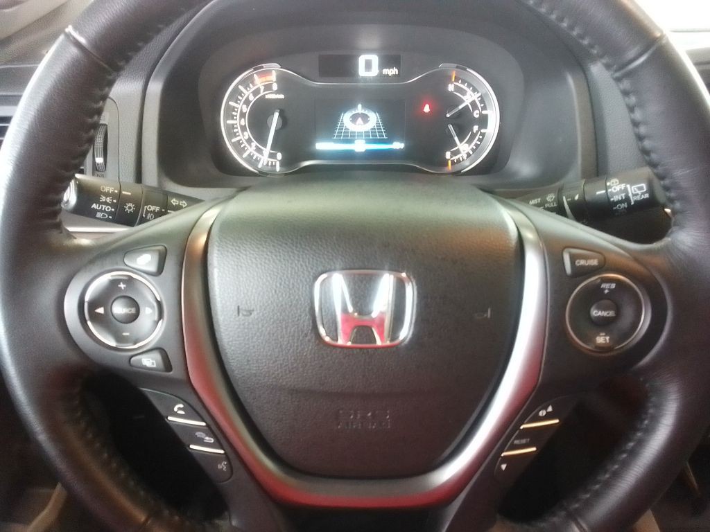 2017 Honda Pilot Image 8