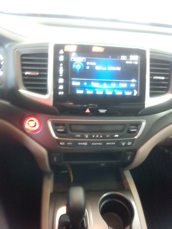 2017 Honda Pilot Image 9