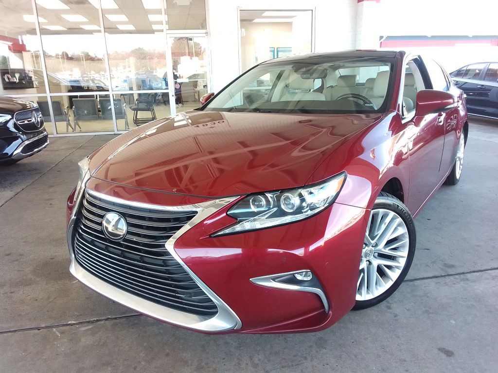 2016 Lexus ES Image 1