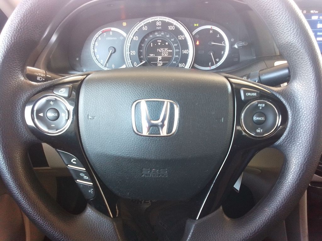 2017 Honda Accord Image 8