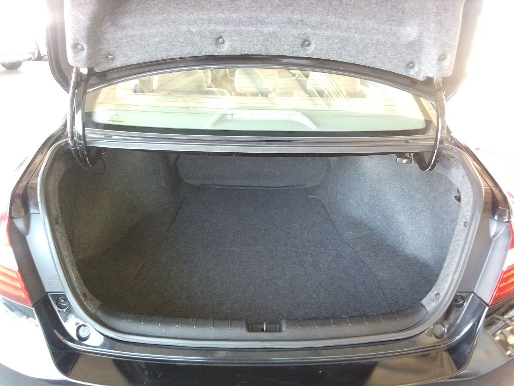 2017 Honda Accord Image 17