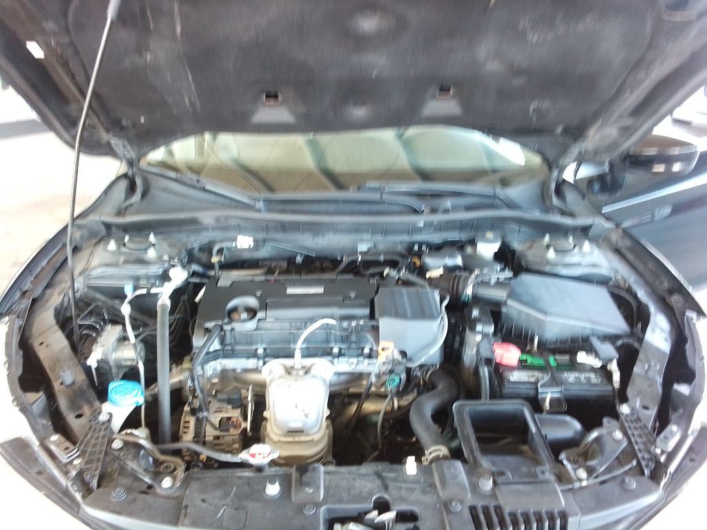 2017 Honda Accord Image 22