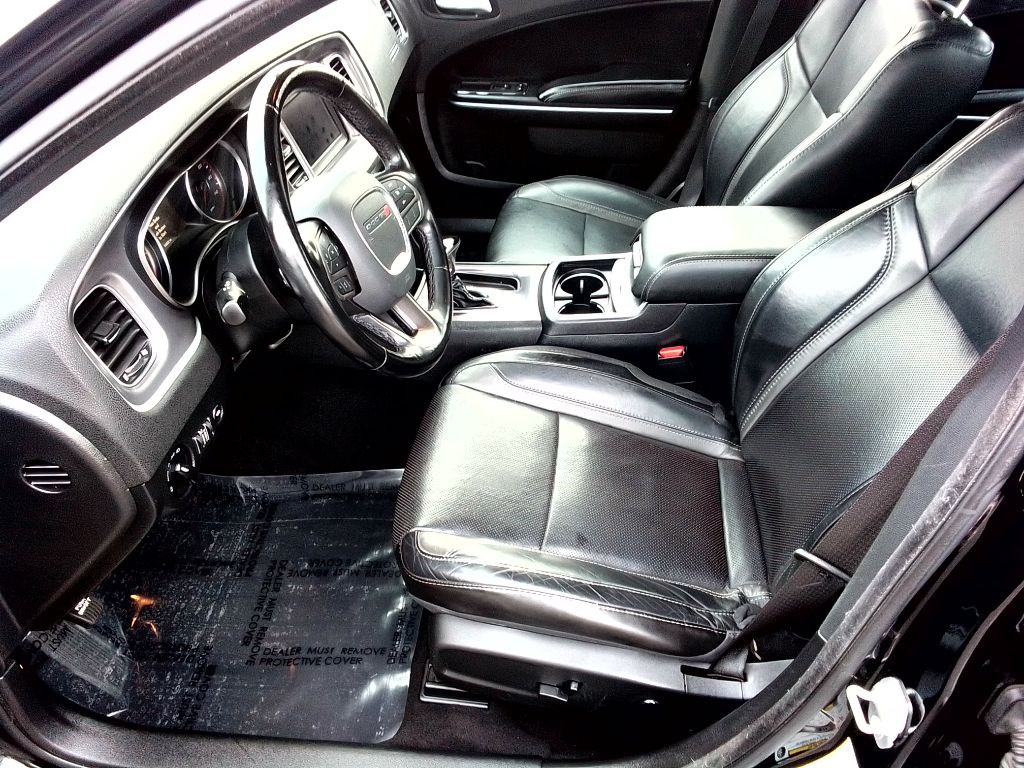 2021 Dodge Charger Image 12