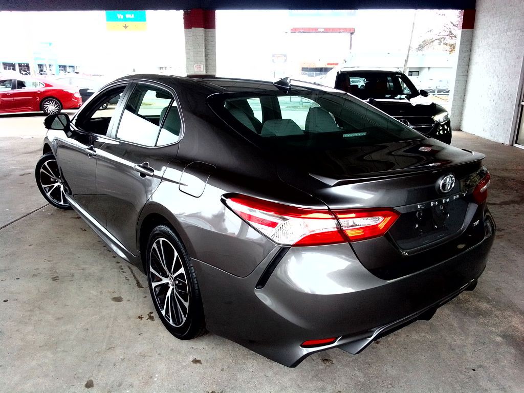 2020 Toyota Camry Image 4