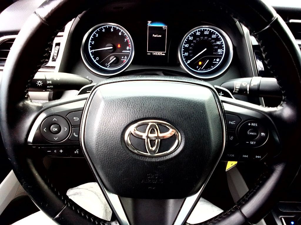 2020 Toyota Camry Image 8