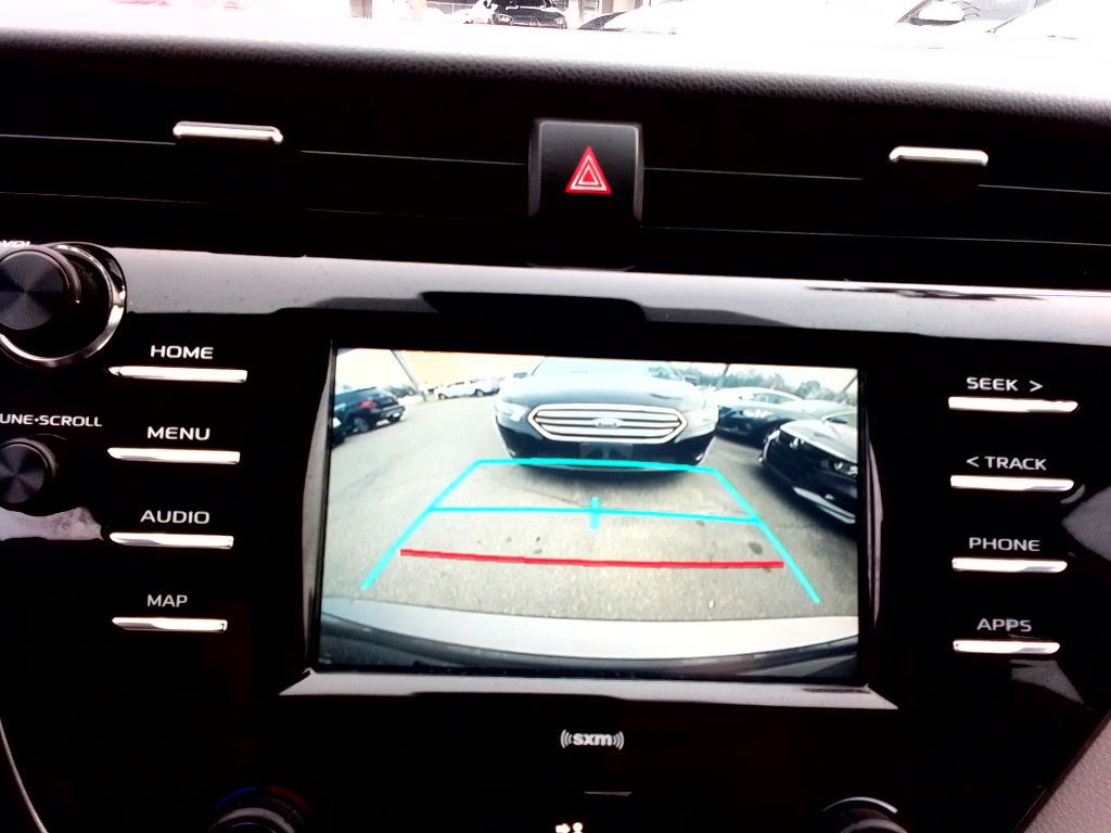 2020 Toyota Camry Image 12