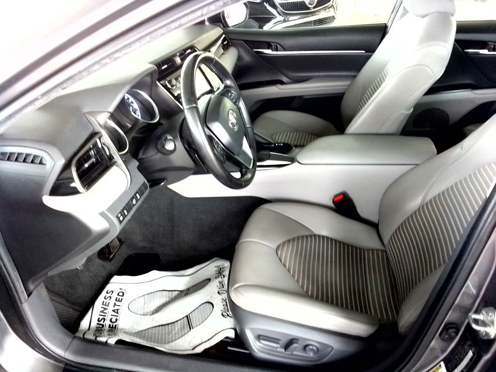 2020 Toyota Camry Image 14