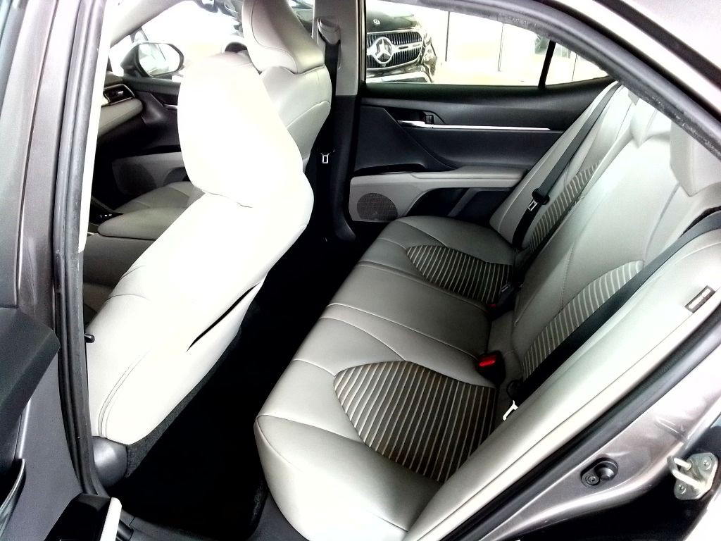 2020 Toyota Camry Image 15