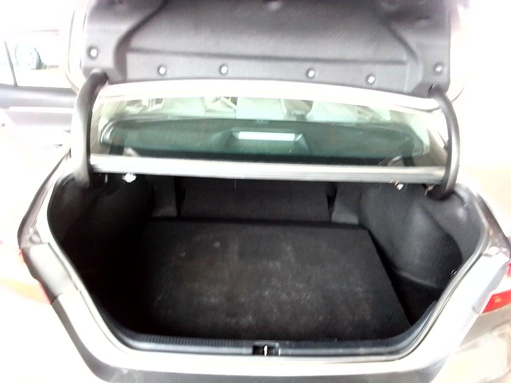 2020 Toyota Camry Image 18