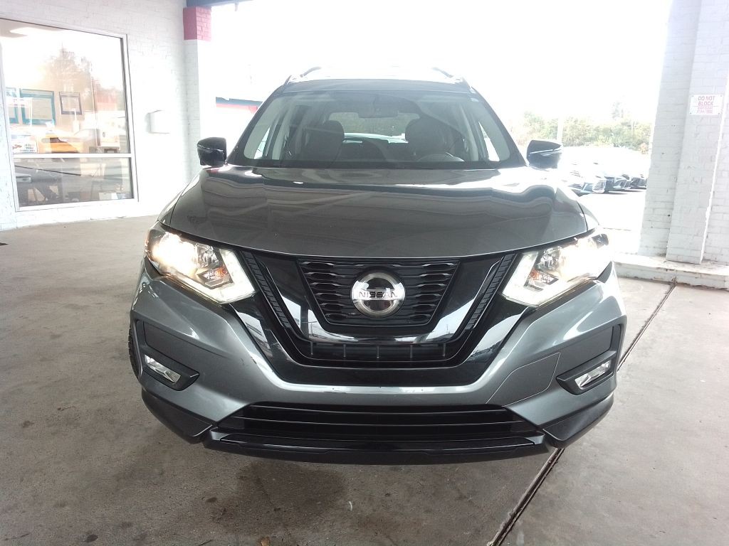 2018 Nissan Rogue Image 2