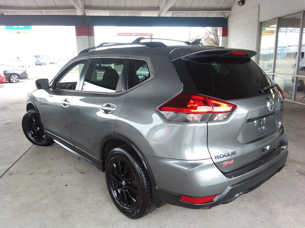 2018 Nissan Rogue Image 4