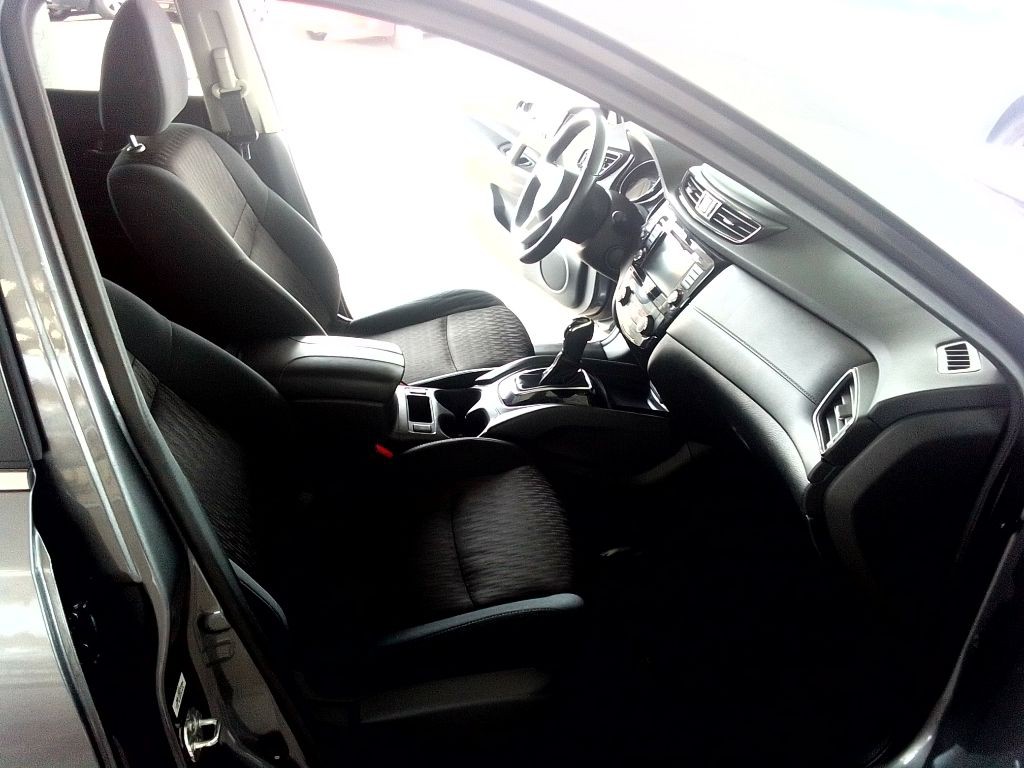 2018 Nissan Rogue Image 14